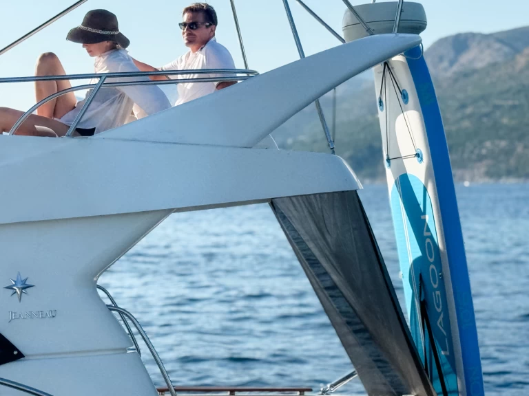 Alquiler de Jeanneau Prestige 36 Fly en Dubrovnik