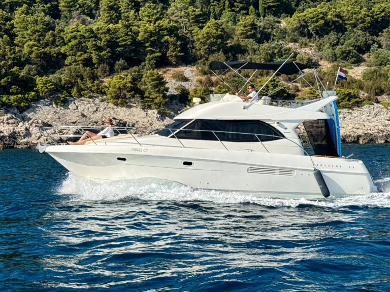 Alquiler Dubrovnik - Jeanneau Prestige 36 Fly en SamBoat
