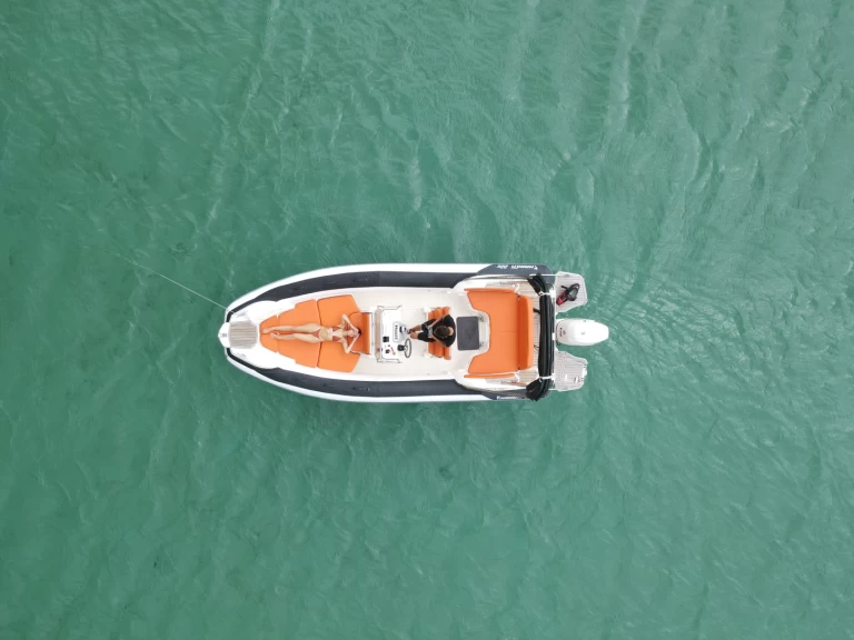 Alquiler de Neumática, con o sin patrón Marlin Boat Porto-Vecchio