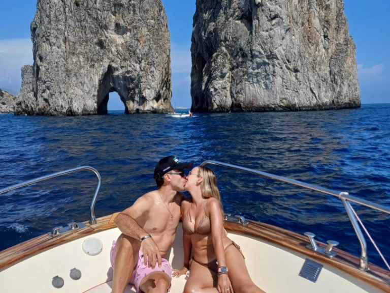 Alquiler de embarcaciones Di luccia Gozzo sorrentino enMassa Lubrense en Samboat