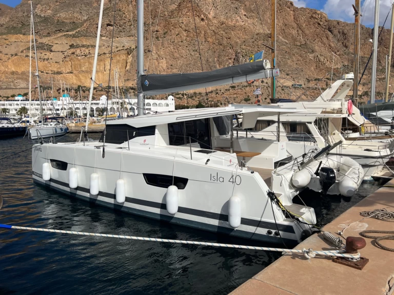 Alquiler Catamarán Fountaine Pajot con o sin  título de navegación