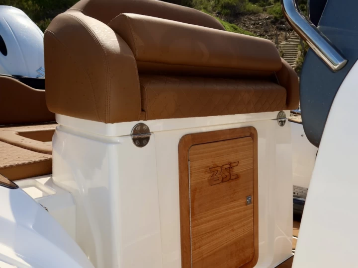 Alquiler de barcos Hyères barato de Bsc 70 élégance