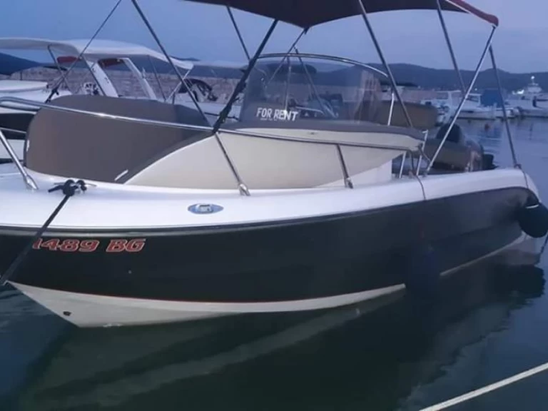Alquiler de Fisher 20 DECK en Biograd na Moru