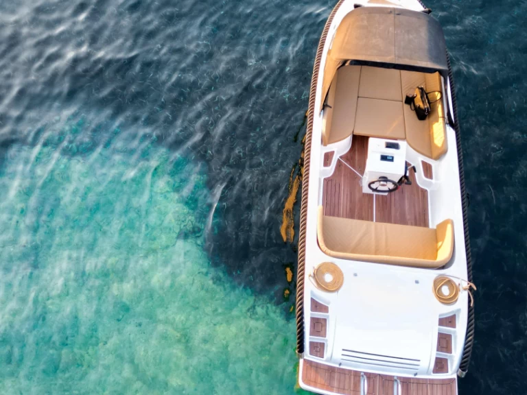 Alquiler de barcos Mandelieu-la-Napoule barato de 555 tenders