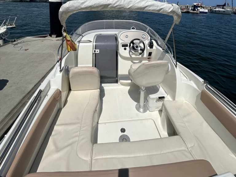 Jeanneau Leader 625 de alquiler a Palamós