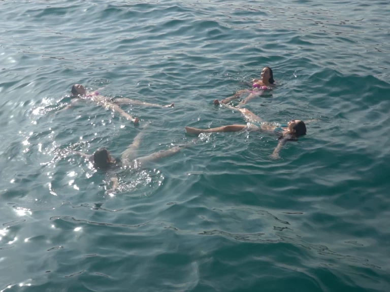 Velero para alquilar Badalona al mejor precio