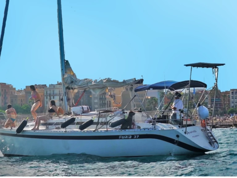 Alquiler de embarcaciones Dresport S.A Furia 37 enBadalona en Samboat