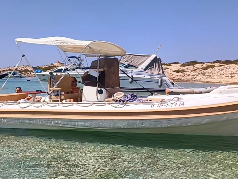 Alquiler de Gommonautica G65 en Ibiza (Ciudad)