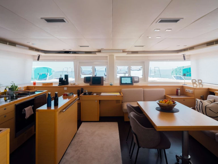 Alquiler de Yate de lujo, con o sin patrón Lagoon Split