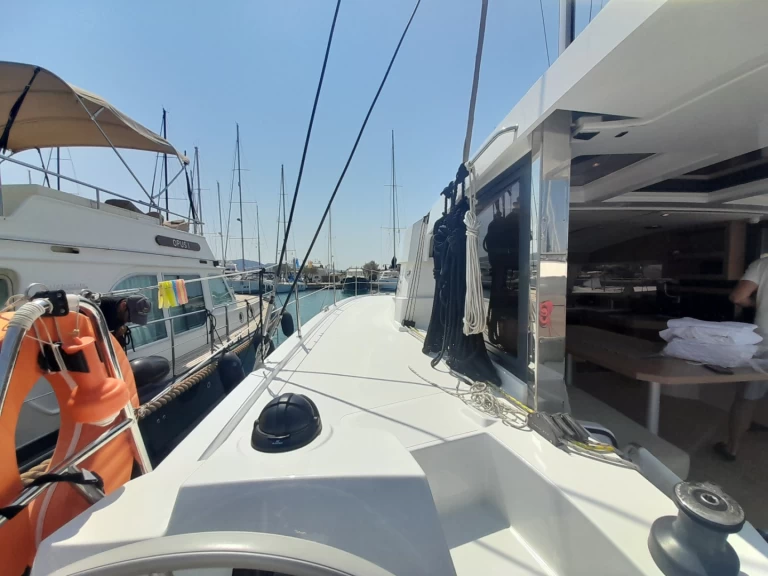 Catamarán para alquilar Lefkáda al mejor precio