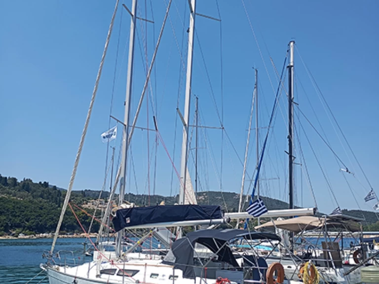 Jeanneau Sun Odyssey 37 de alquiler a Nikiána
