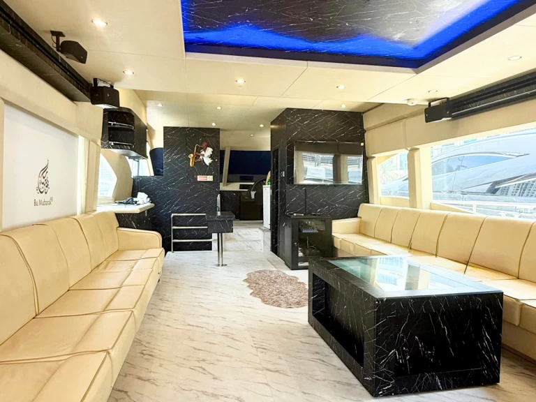 Alquiler Yate de lujo Dubai Marine con o sin  título de navegación