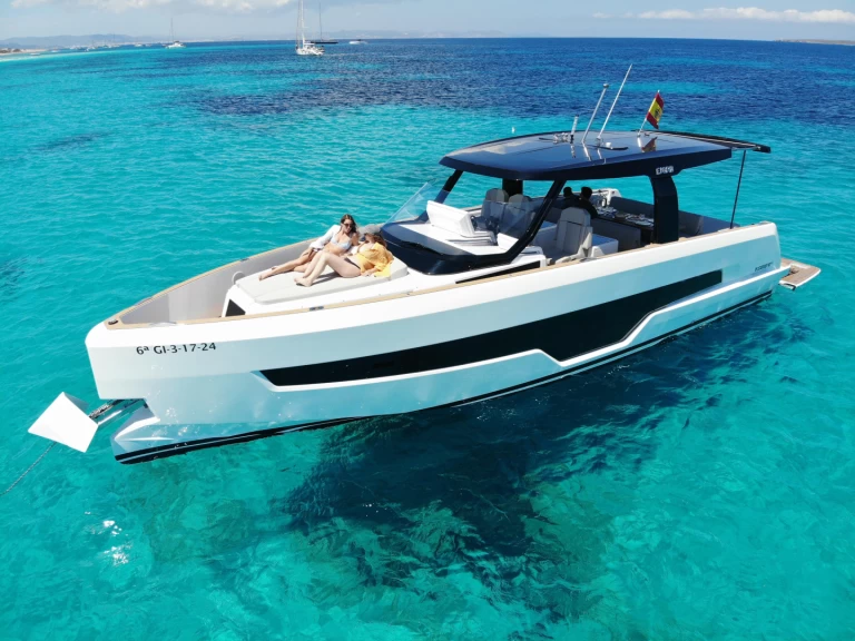 Alquiler de embarcaciones Fjord 41 XL enIbiza (Ciudad) en Samboat