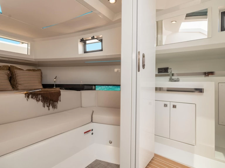 Alquiler de De Antonio d36 en Ibiza (Ciudad)