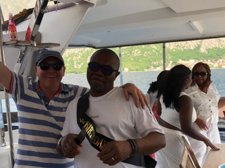 Alquiler Catamarán Fountaine Pajot con o sin  título de navegación