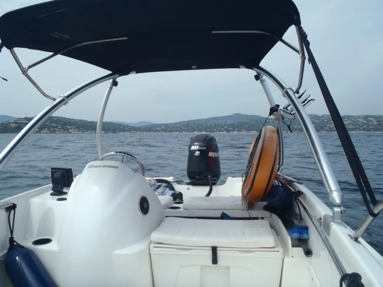 Boston Whaler Boston Whaler 170 super sport de alquiler a Sainte-Maxime