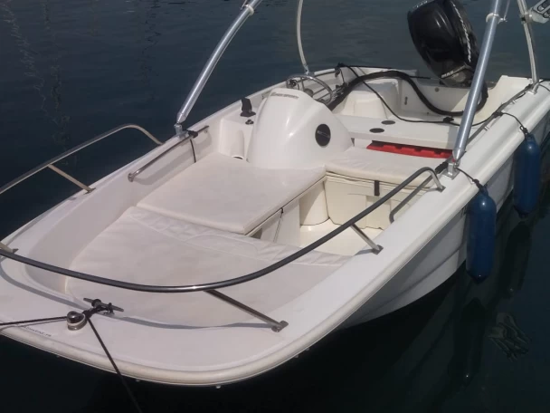 Alquiler de barcos Sainte-Maxime barato de Boston Whaler 170 super sport