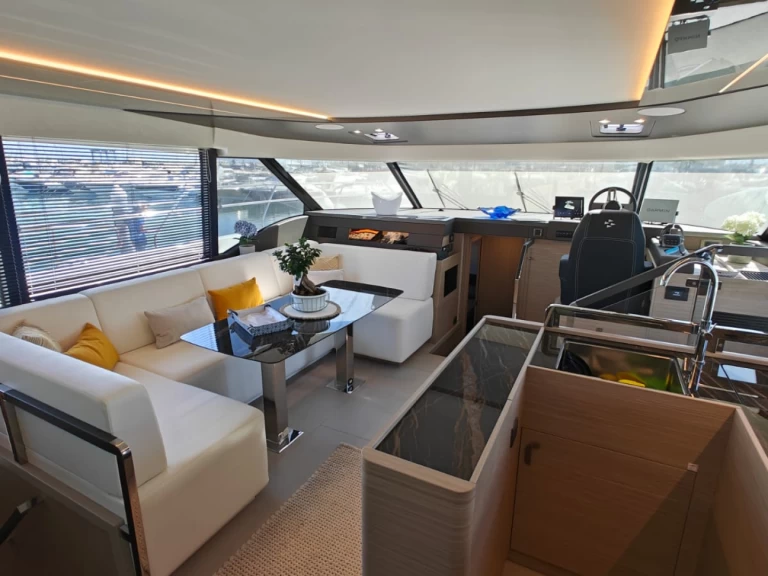 Alquiler Salerno - Prestige Prestige M48 en SamBoat