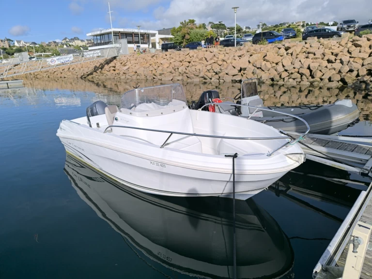 Jeanneau Cap Camarat 5.5 CC Style de alquiler a Trébeurden