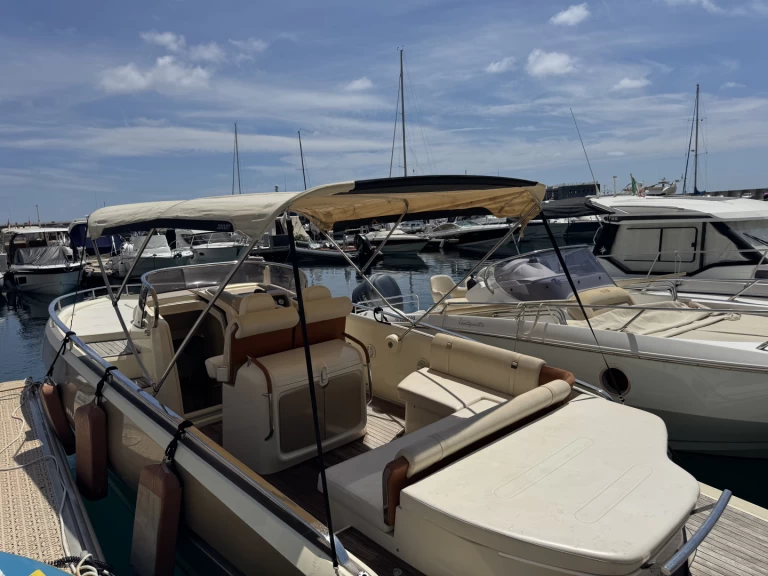 Invictus  Invictus 280 TT de alquiler a Roquebrune-Cap-Martin