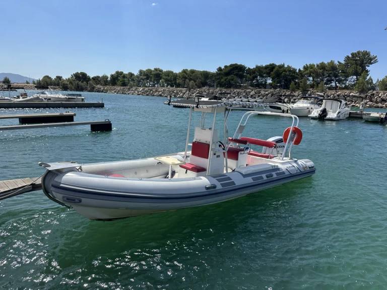 Caribe Caribe UB24 de alquiler a Marsella