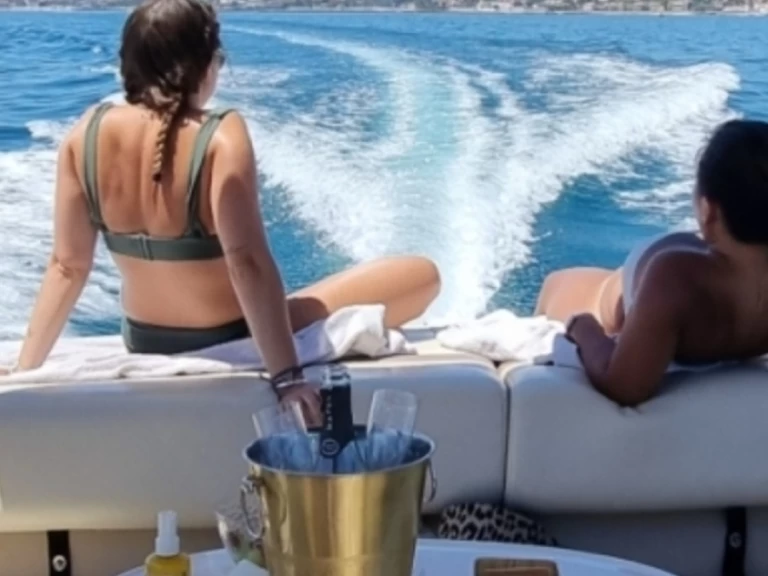 Alquiler de barcos Lisboa barato de 210 SSI