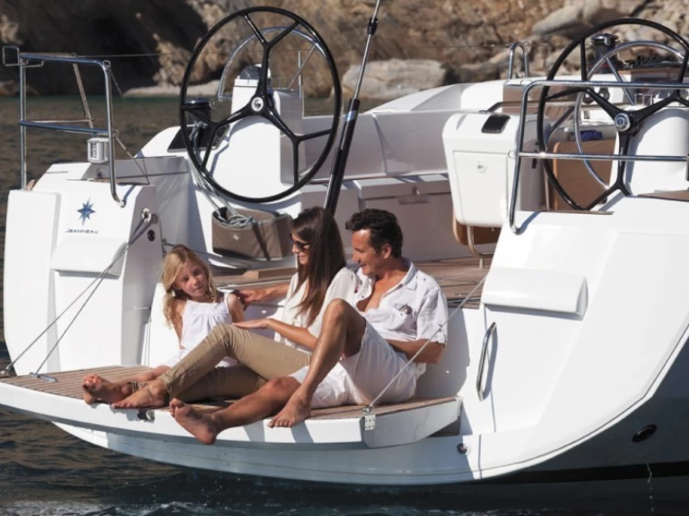 Alquiler de barcos Mai Khao barato de Sun Odyssey 479