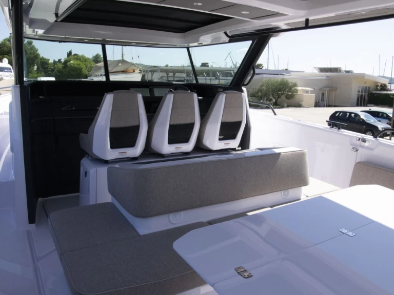 Alquiler de Axopar Axopar 45 Cross Top en Seget Donji