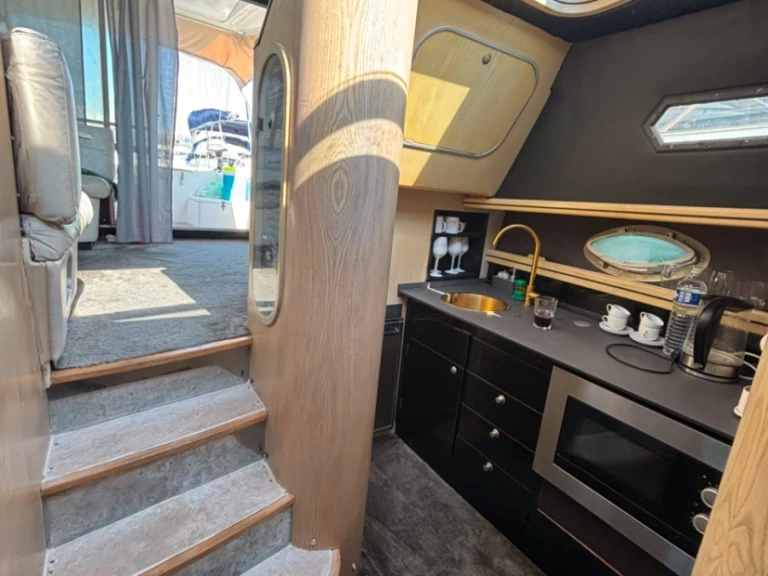 Alquiler Lancha Gin sea con o sin  título de navegación