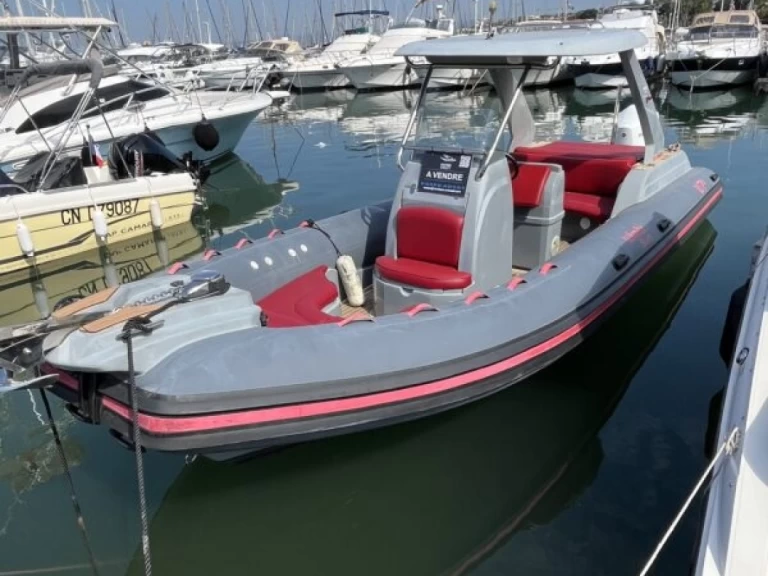 Alquiler de Wimbi Boats W7i en Saint-Raphaël