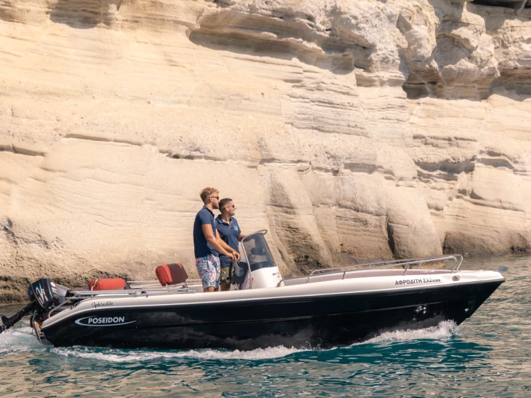 Alquiler de Lancha, con o sin patrón Poseidon Agía Kiriakí