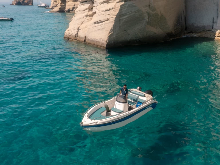 Alquiler de Poseidon BLU WATER 185 en Mílos