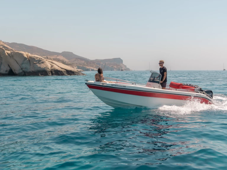 Alquiler de Poseidon BLU WATER 185 en Mílos