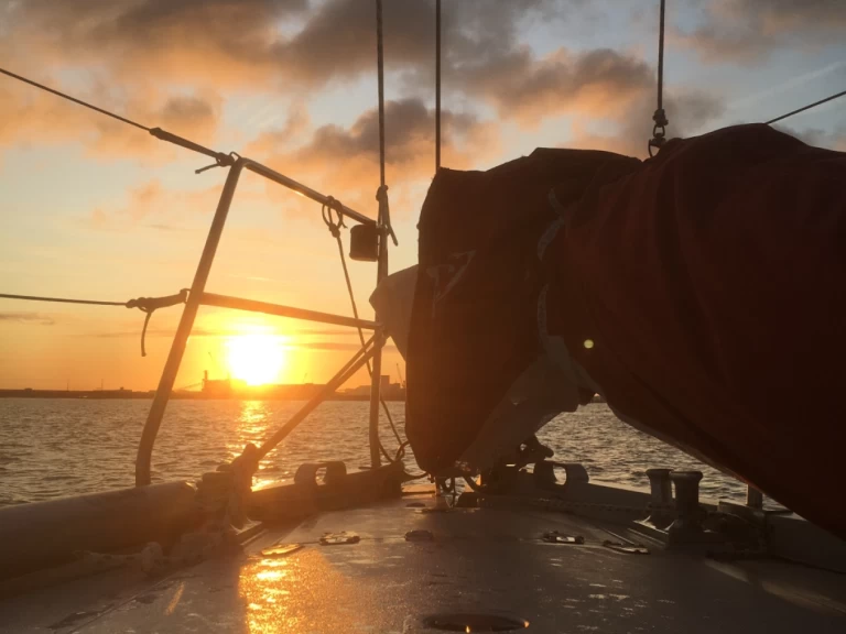 Velero para alquilar La Rochelle al mejor precio