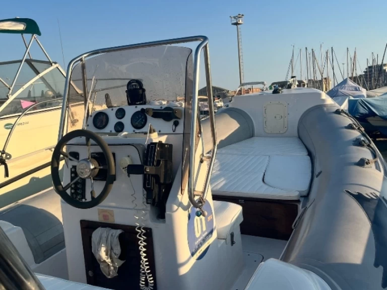 Alquiler de barcos Anzio barato de King 600
