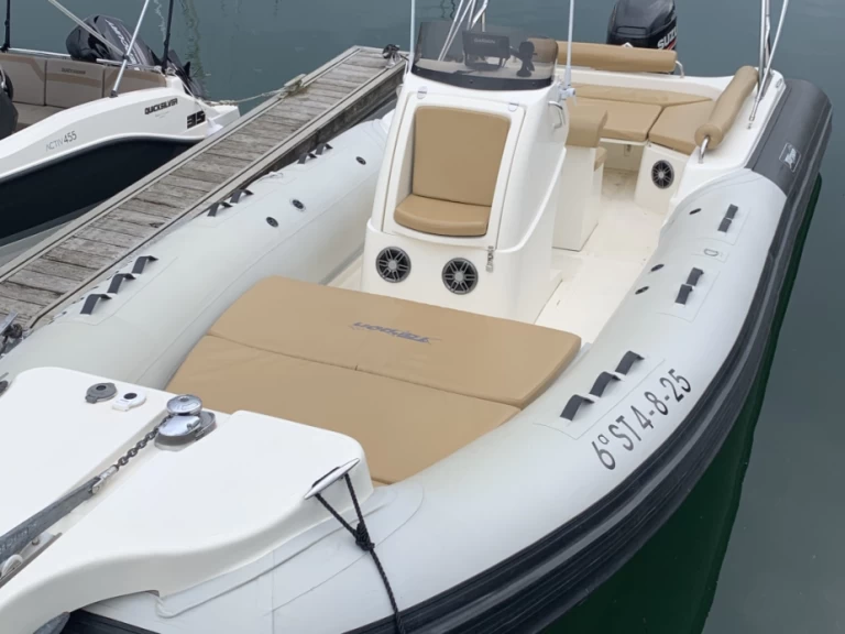 Alquiler de barcos Santander barato de Tarpon 790 LX