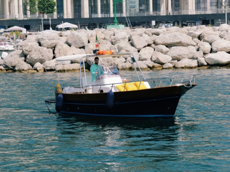 Alquiler Lancha en Salerno - Fratelli Aprea Sorrento 7,50 open cruise