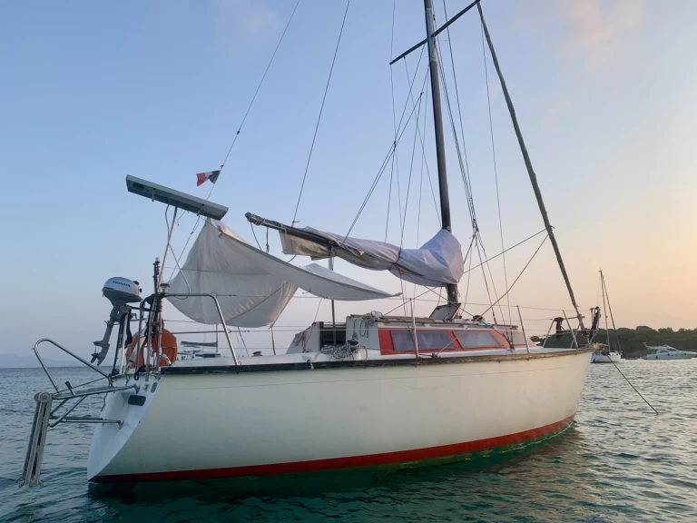 Alquiler de Dufour Dufour 2800 en Hyères