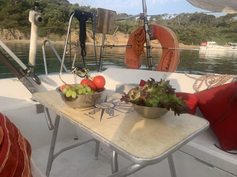 Alquiler de embarcaciones Dufour Dufour 2800 enHyères en Samboat