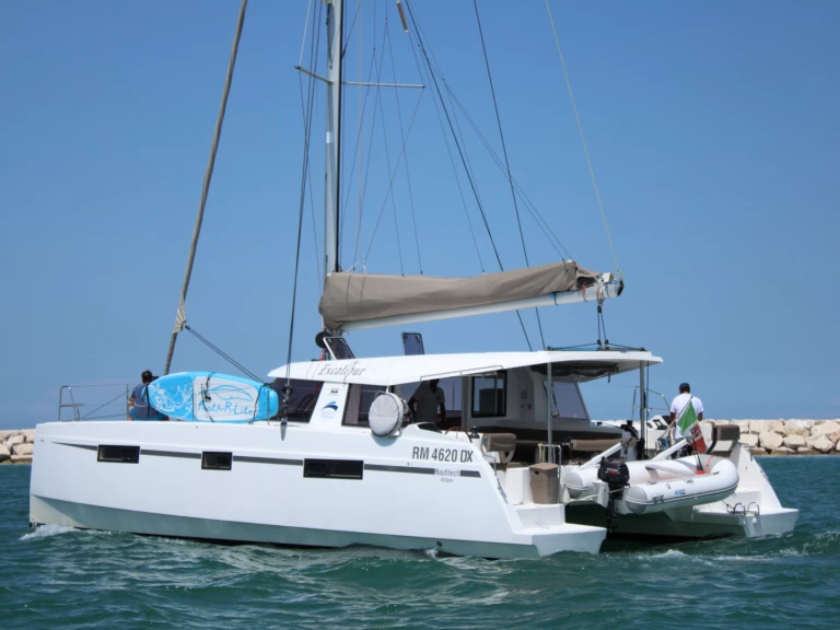 Alquiler de barcos Rímini barato de Nautitech 40 Open 