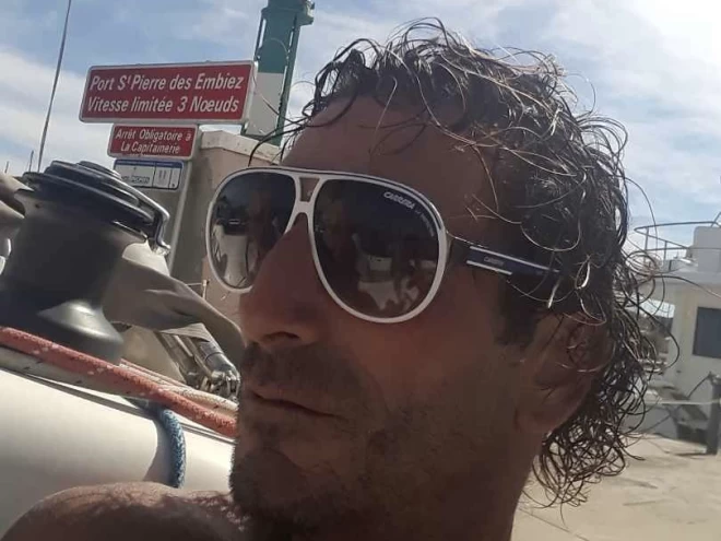 Alquiler Velero bonin con o sin  título de navegación