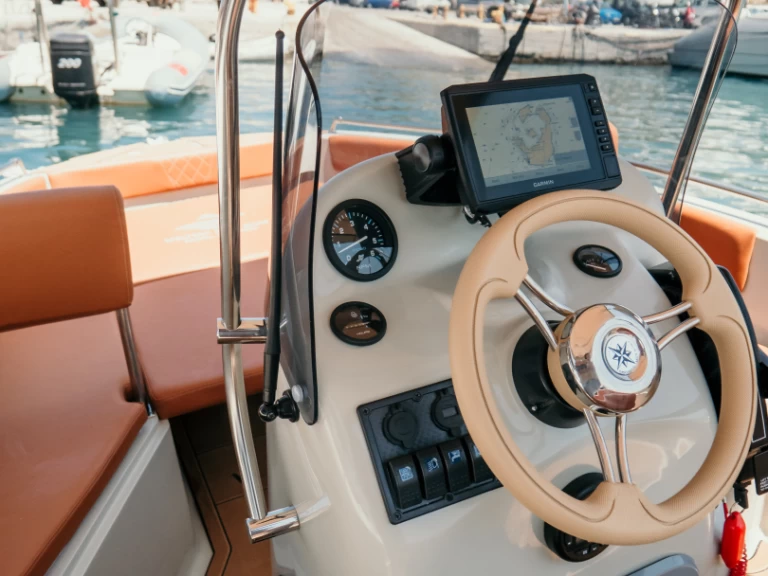 Alquiler de barcos Vlychada barato de Kranitis Craft 1. F30Elpt Ct 2.F4MI