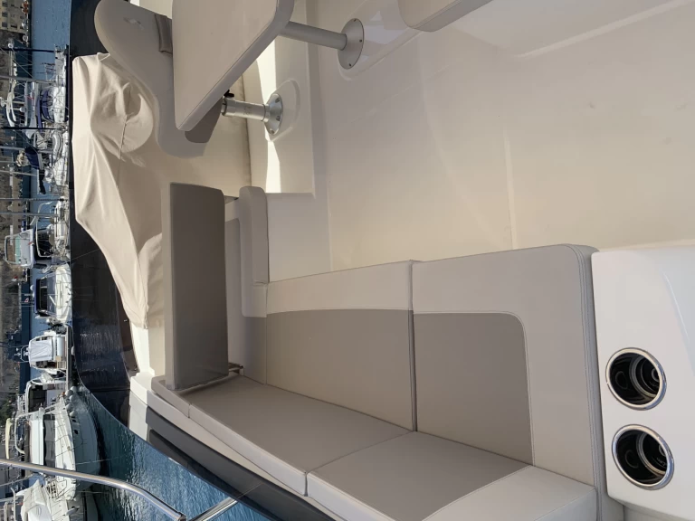 Alquiler Lancha Bénéteau con o sin  título de navegación