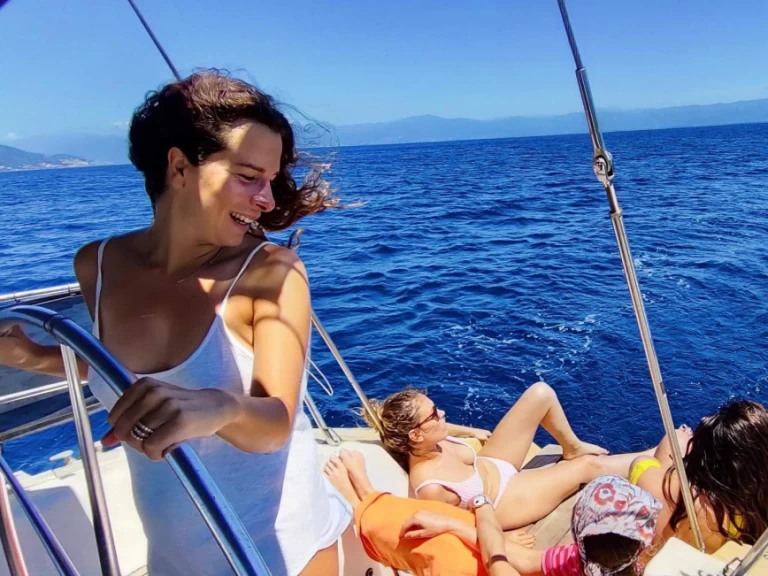 Alquiler de embarcaciones Jeanneau Sun Kiss enAjaccio en Samboat