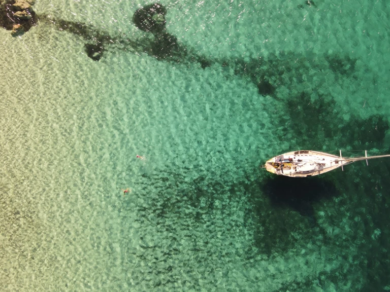 Alquiler de embarcaciones Jeanneau Sun Kiss enAjaccio en Samboat