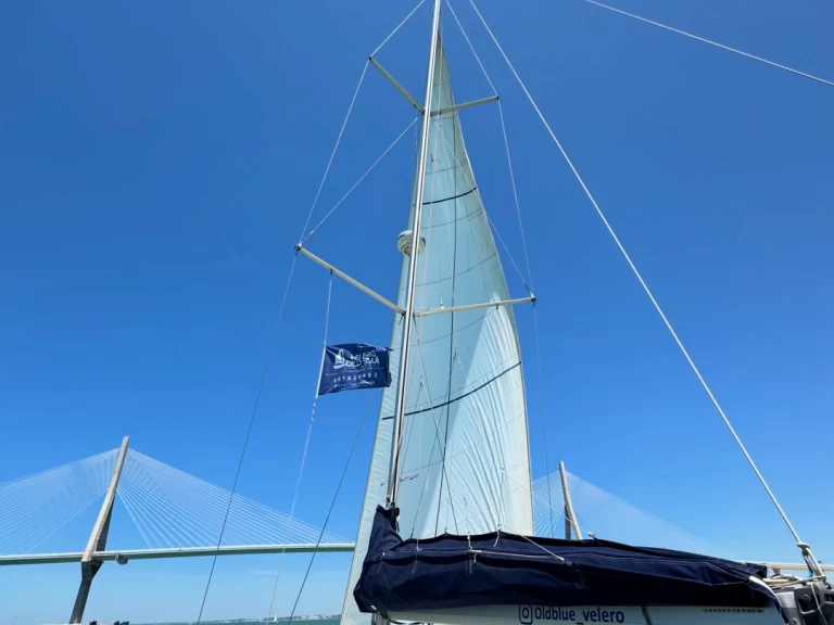 Alquiler Velero Jeanneau con o sin  título de navegación