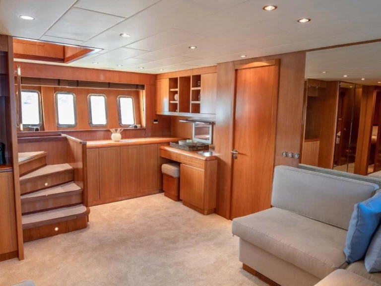 Alquiler de embarcaciones Leopard Leopard 24 enGolfe-Juan en Samboat