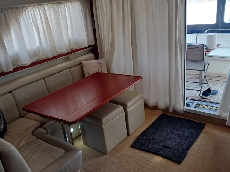 Alquiler de barcos Mar de Cristal barato de Princess 398