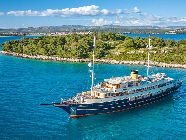 Alquiler de embarcaciones Custom CASABLANCA enTrogir en Samboat