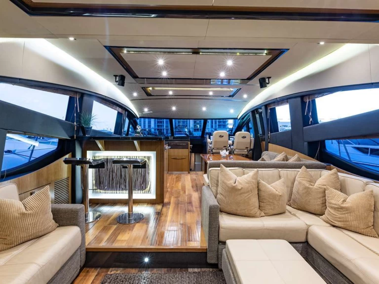 Alquiler de embarcaciones Sea Ray VIP Only enHurricane Hole en Samboat